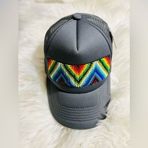 Artisanal trucker cap.